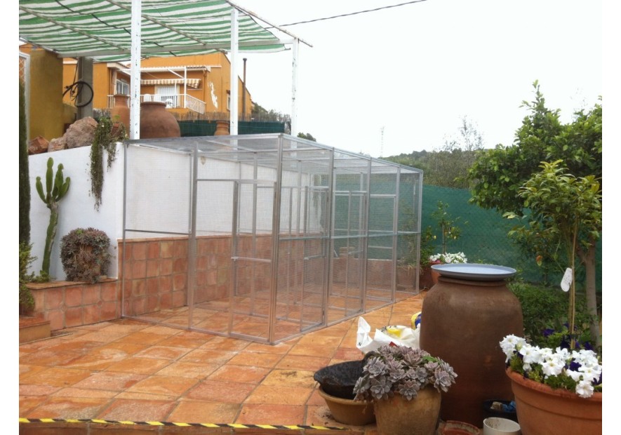 Aviarios para canarios, periquitos y gallinas